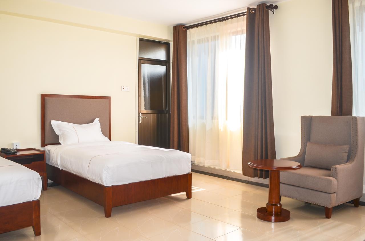 Igar Plaza Hotel Jinja Exteriér fotografie