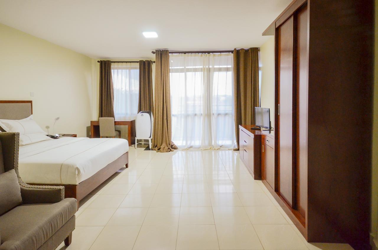 Igar Plaza Hotel Jinja Exteriér fotografie