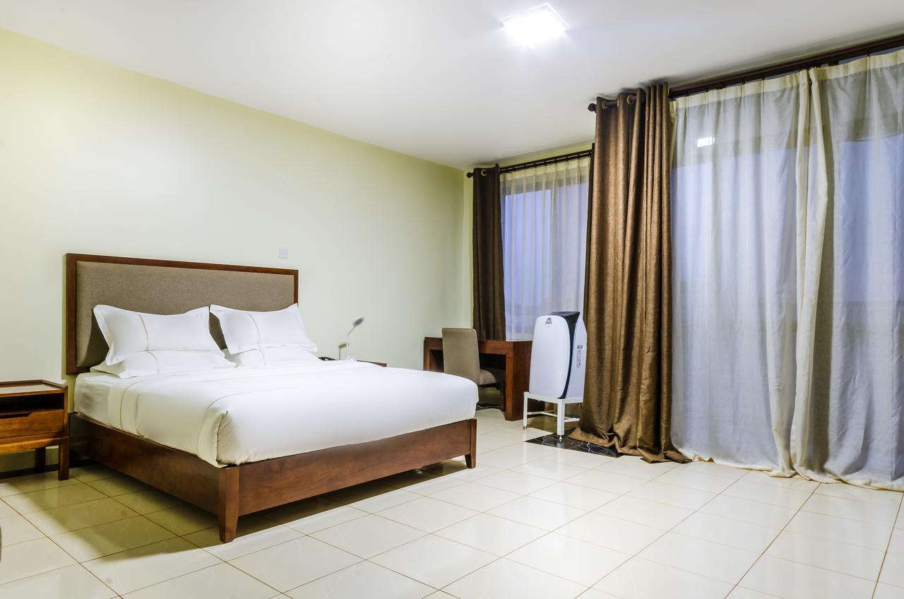 Igar Plaza Hotel Jinja Exteriér fotografie